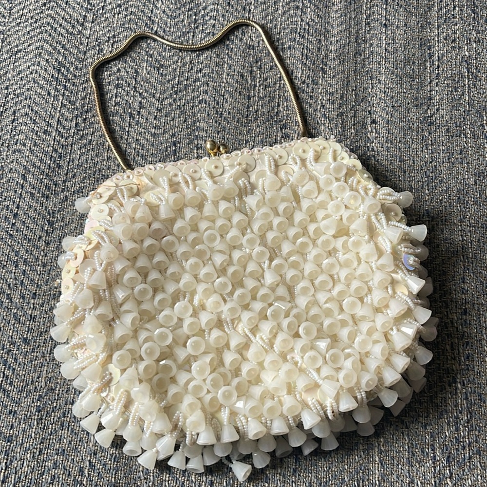 JEM Vintage 50’s-60’s Sequined Hand Beaded in Hong Kong Evening Bag. Kiss Lock